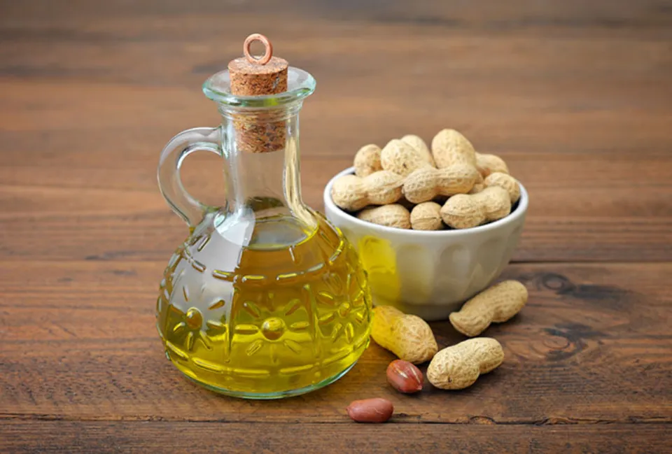 Does Peanut Oil Go Bad - How Long Does It Last?